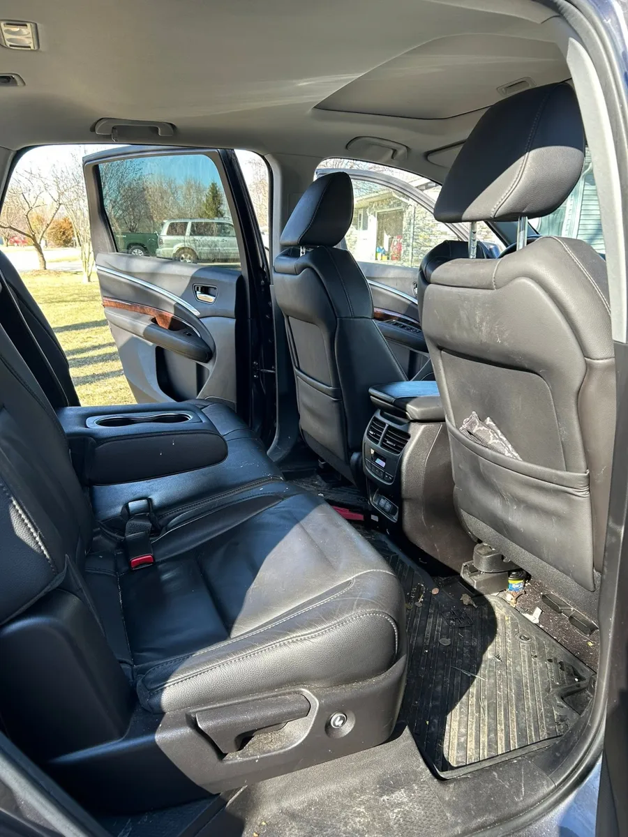 Acura MDX rear leather seats after detailing