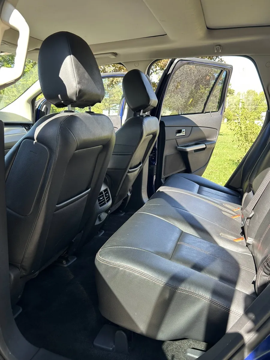 Ford Edge rear leather seats after detailing